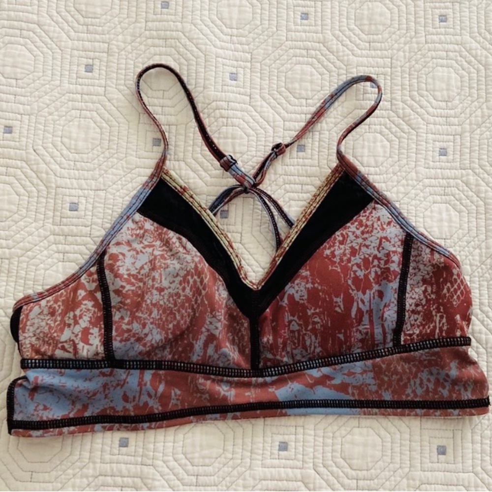 Bundle-VM/MV leggings & bra. Leggings size L, No tag, top size medium. Like new - Picture 9 of 10